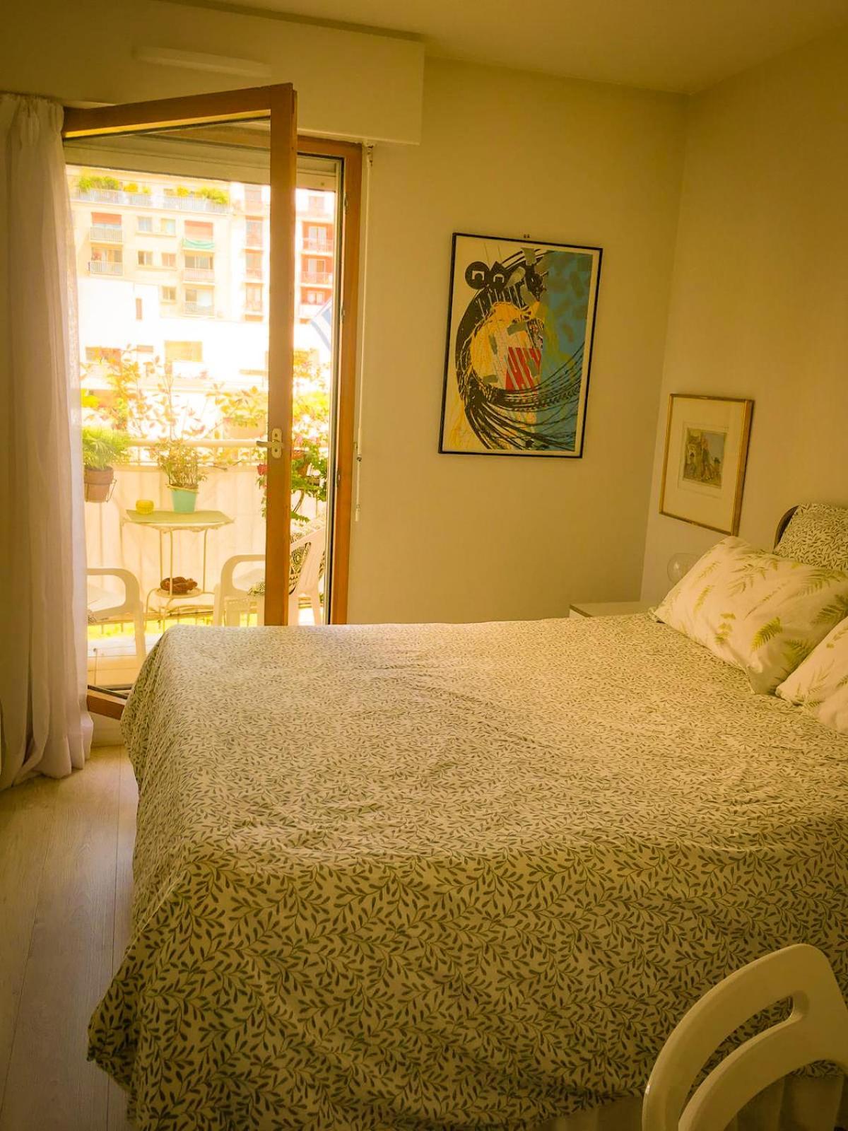 Double Room With Balcony Paris Extérieur photo